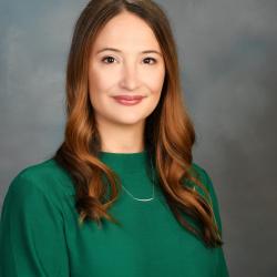 Annie Weinstein headshot